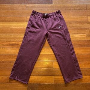 NIKE SOLO SWOOSH MAROON FLEECE SWEATPANTS